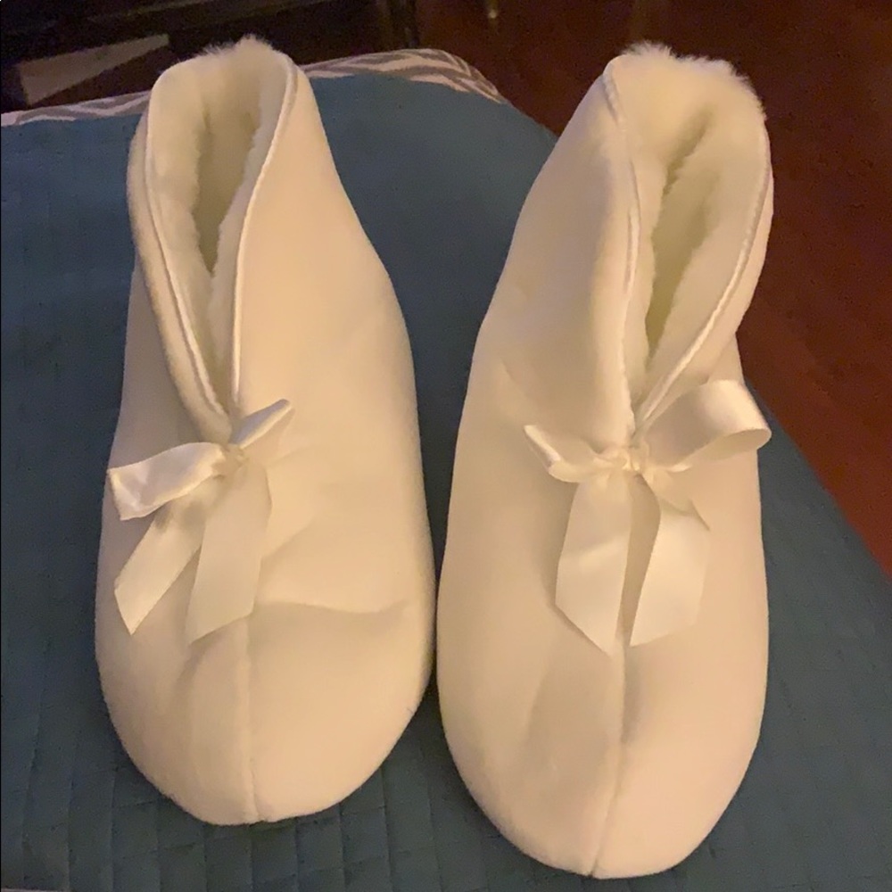White slipper booties